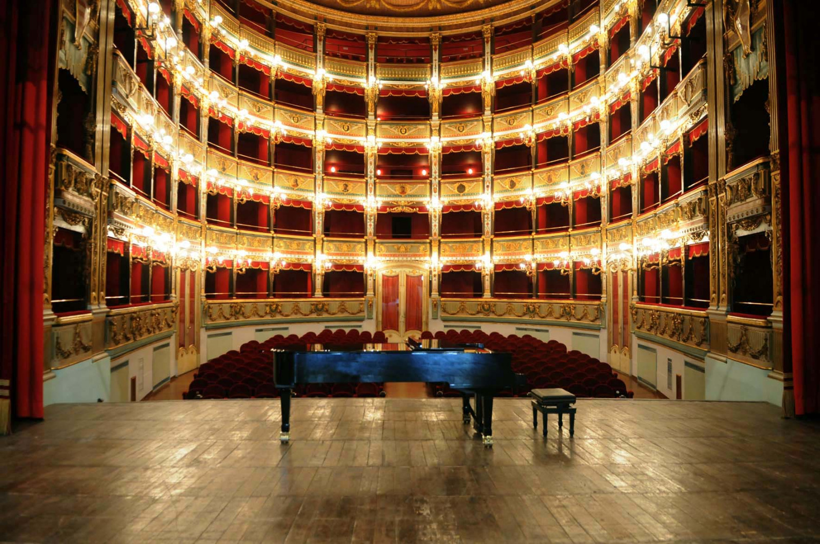 Salerno, Teatro Verdi under examination: checks on statics