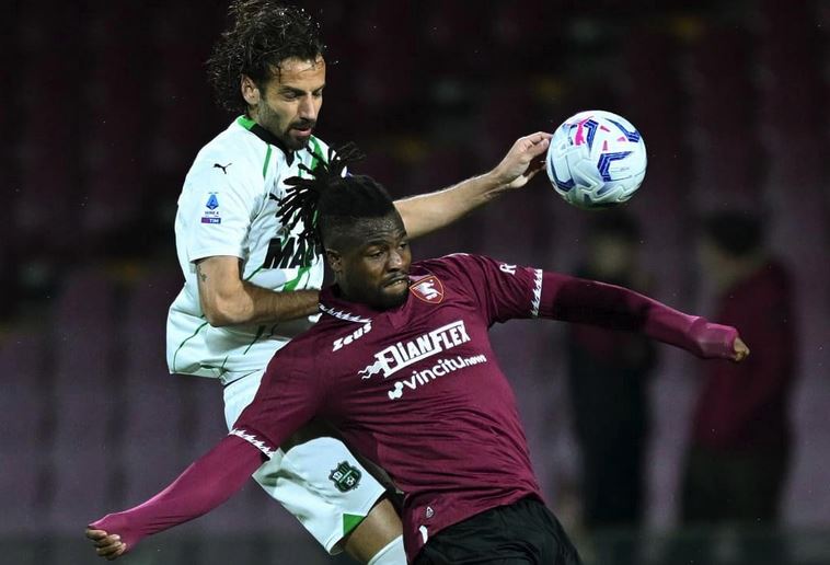 Salernitana-Sassuolo 2-2, a shock that brings only a draw