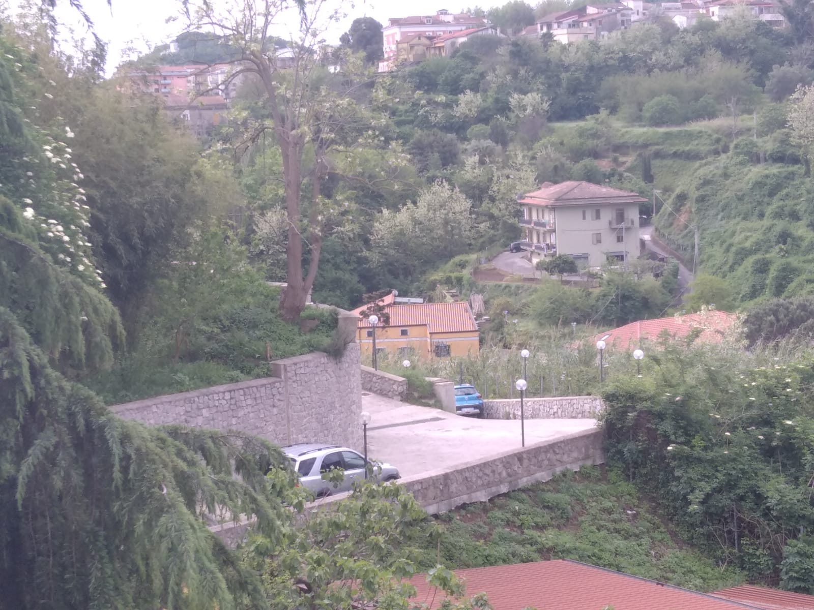 Sex and noise, the peaceless street of Cava de’ Tirreni