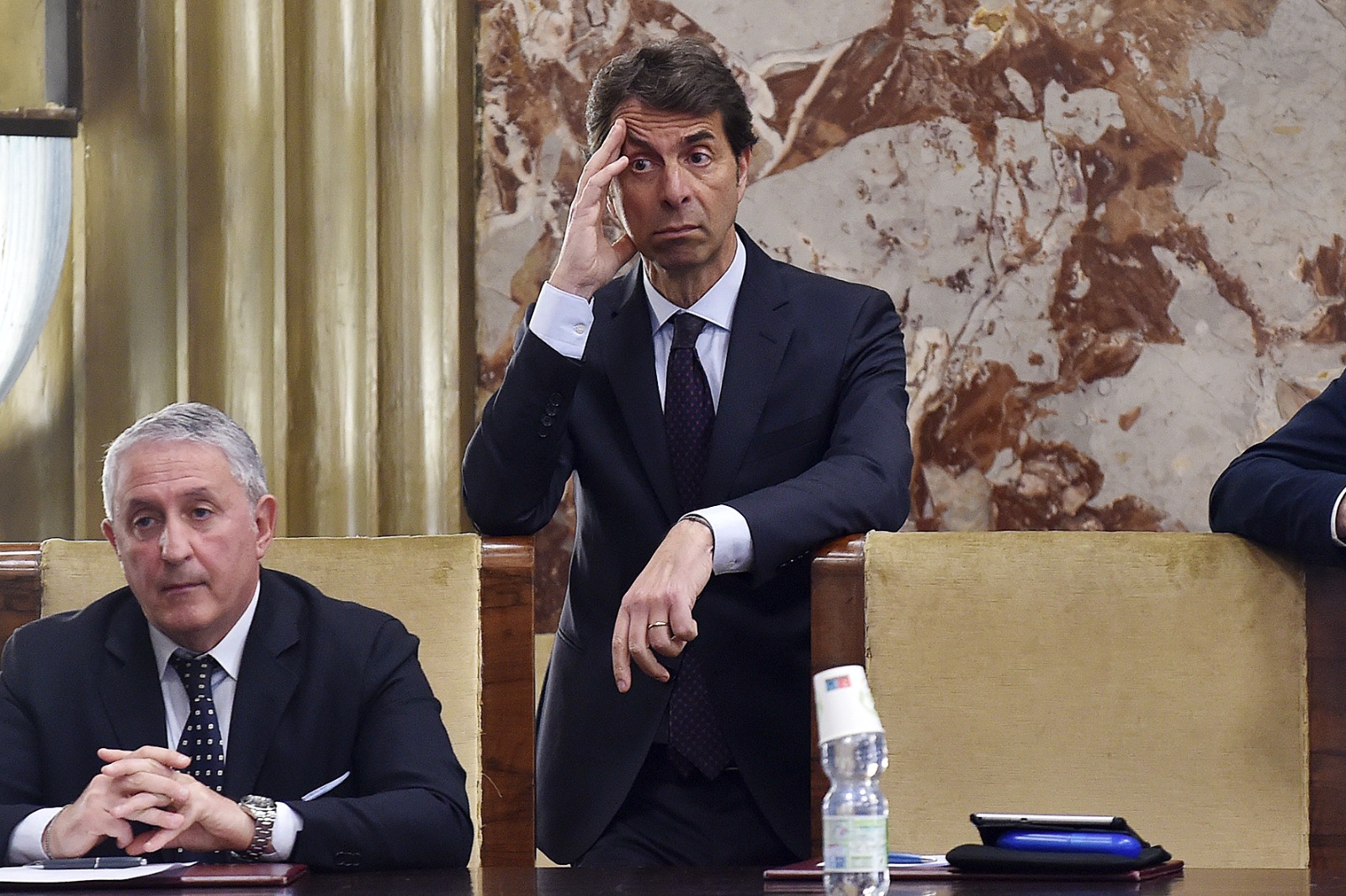 Municipality of Salerno, director Picardi resigns: farewell after the poisoning