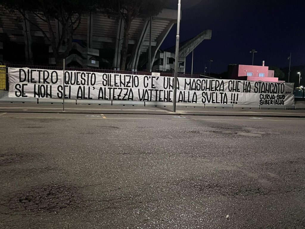 Salernitana, messaggio Curva Sud a Iervolino