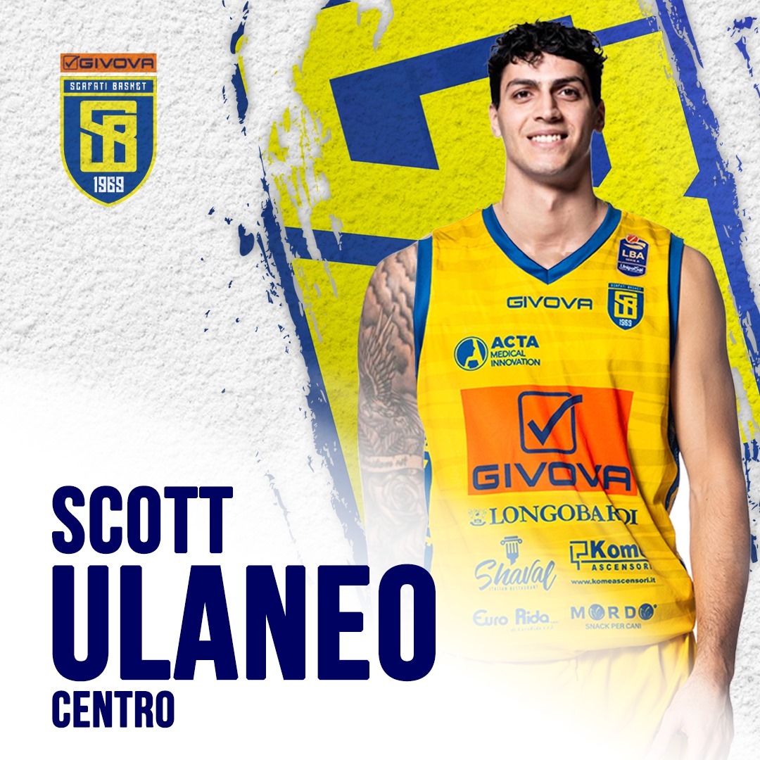 Givova Scafati, the primary shot is Scott Ulaneo