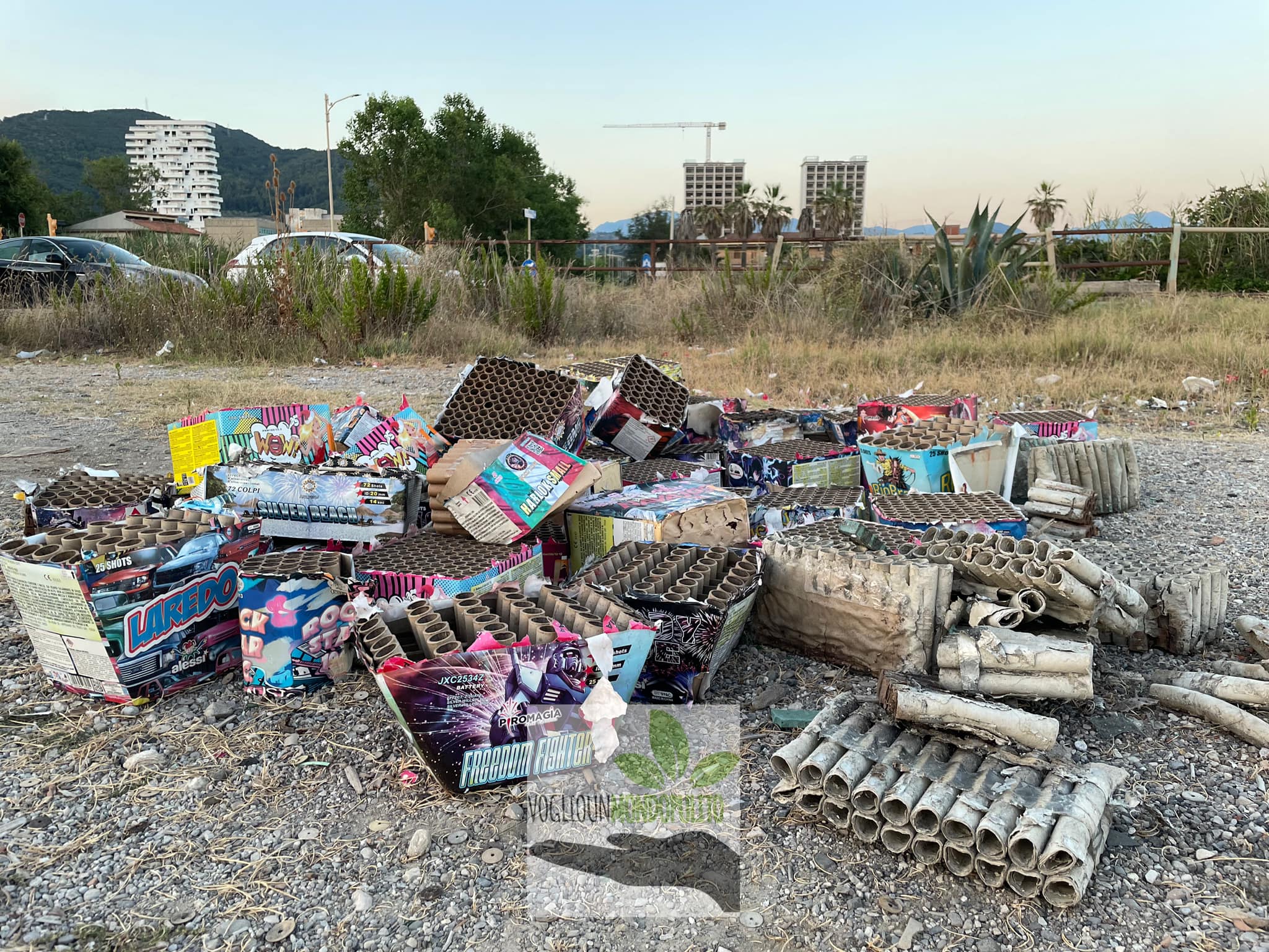 Salerno, fireworks dump in via Allende