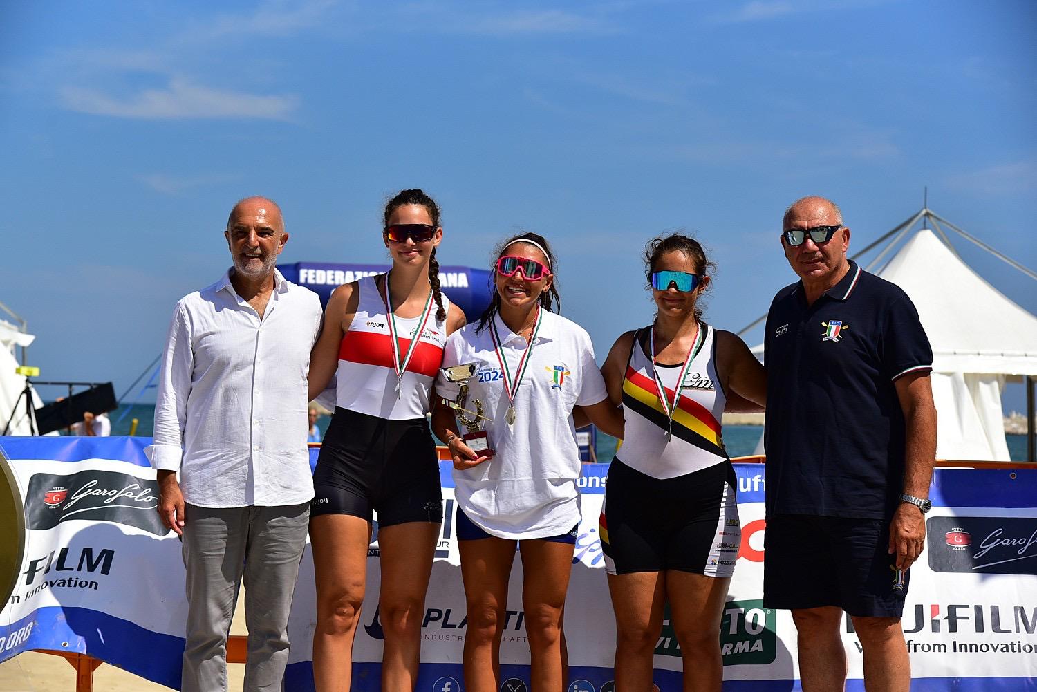 Three medals for Canottieri Irno at the Beach Sprint Championships