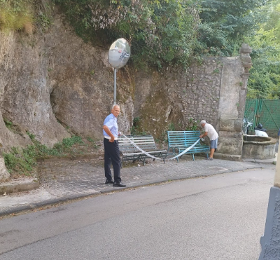 Cava de’ Tirreni, rock face crumbles: fear for two elderly people