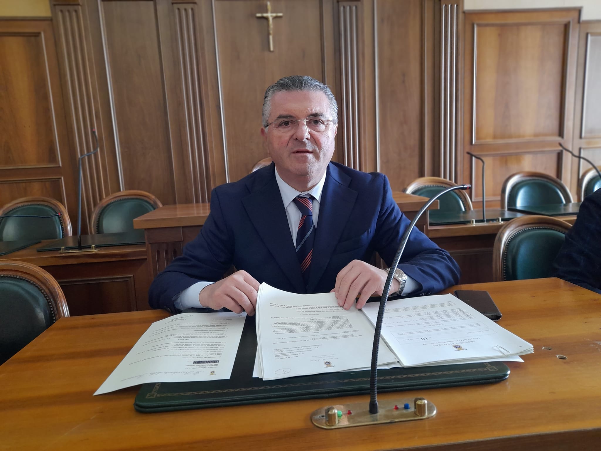 Franco Alfieri, president of the Province of Salerno and mayor of Capaccio Paestum, has been arrested