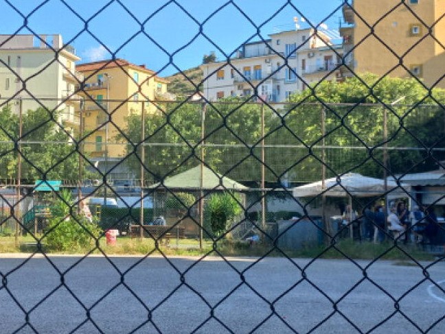 Salerno, public bathrooms between absences and SOS security