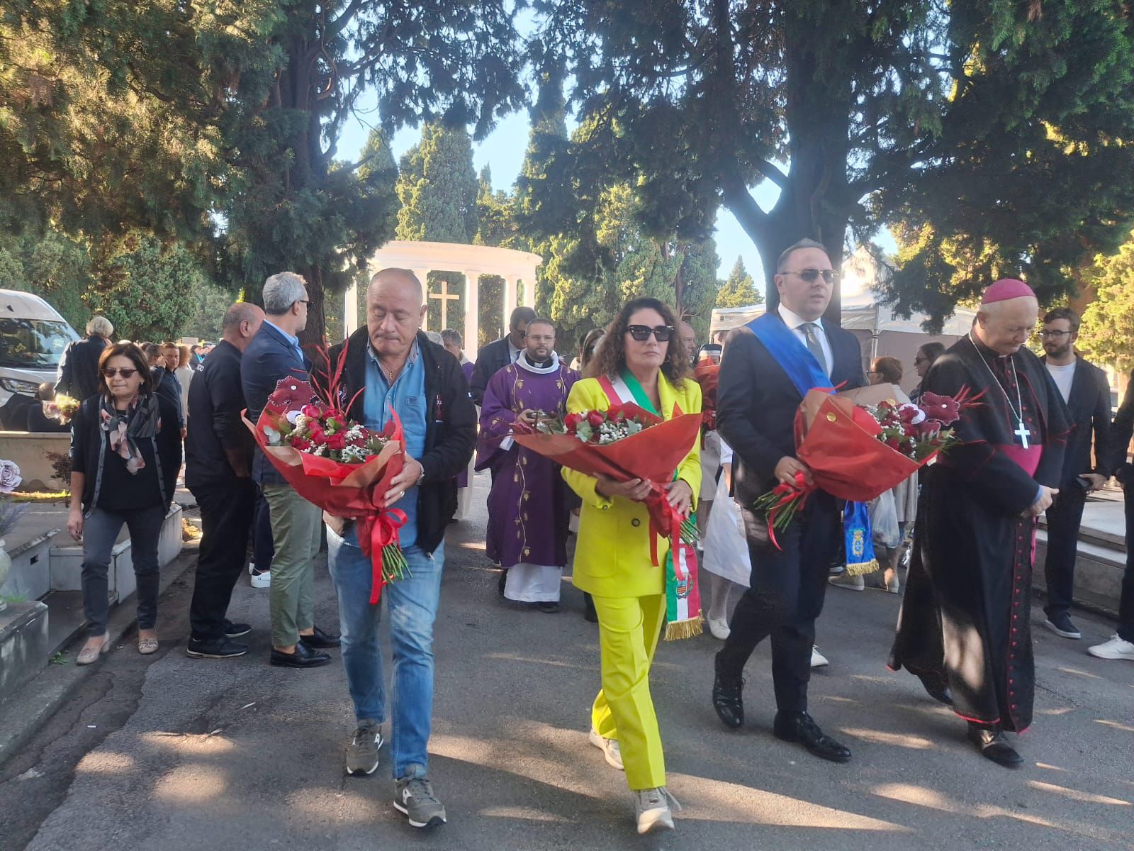 At the Brignano cemetery the “Commemoration of the Granata deceased”