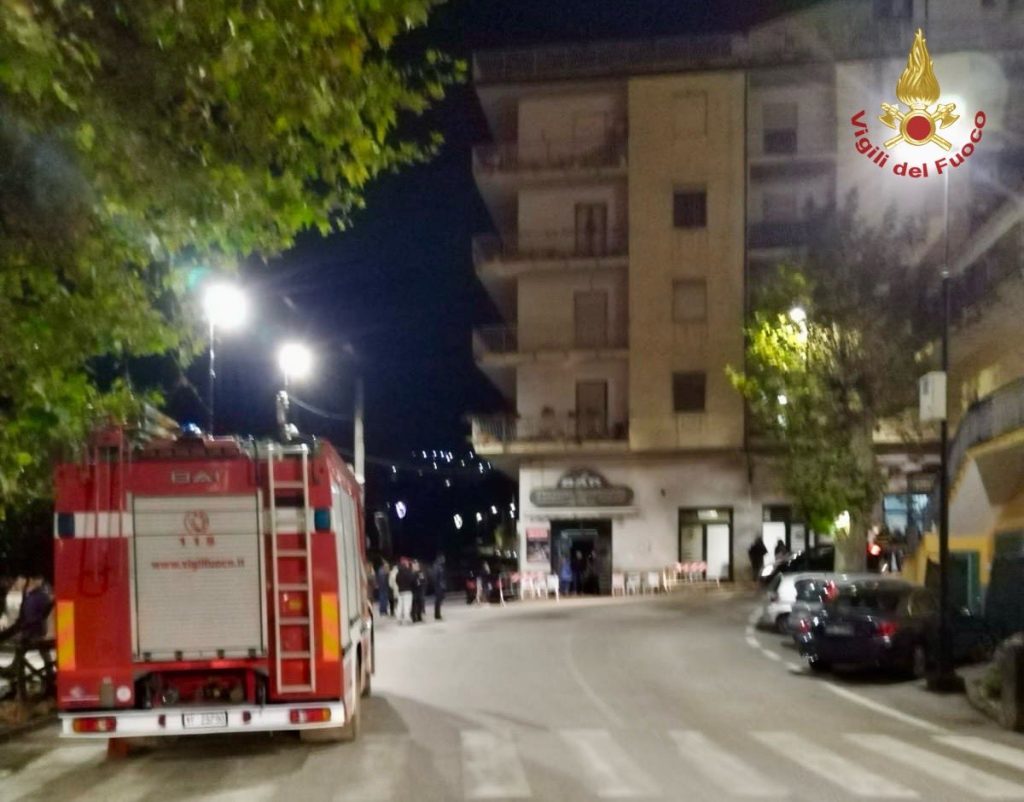 Corbara, cede il pilastro: evacuate 40 persone