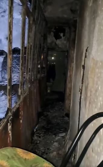 Fiamme nel centro storico di Salerno, invalida perde la casa: sos al Comune