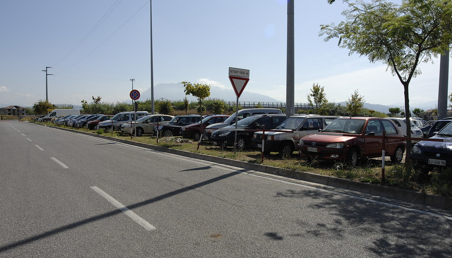 Eboli, aggressioni al Palasele: scioperano i parcheggiatori