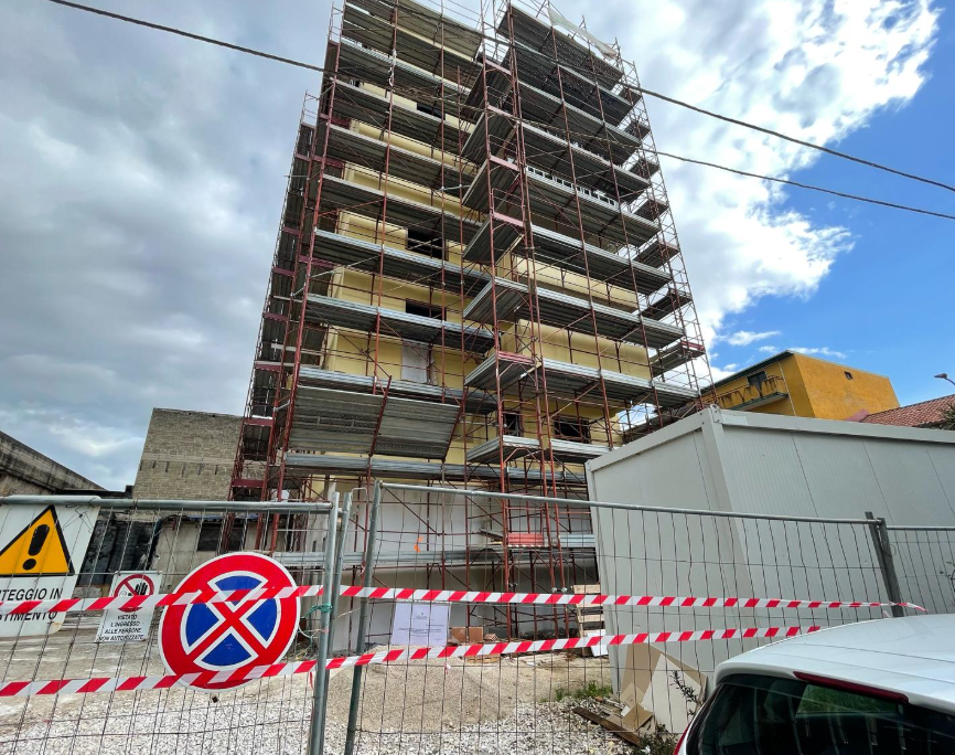 Palazzi a Battipaglia, il giudice conferma i sequestri